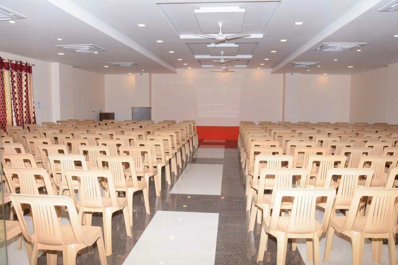 Salem Regency - A Business Stay Buitenkant foto