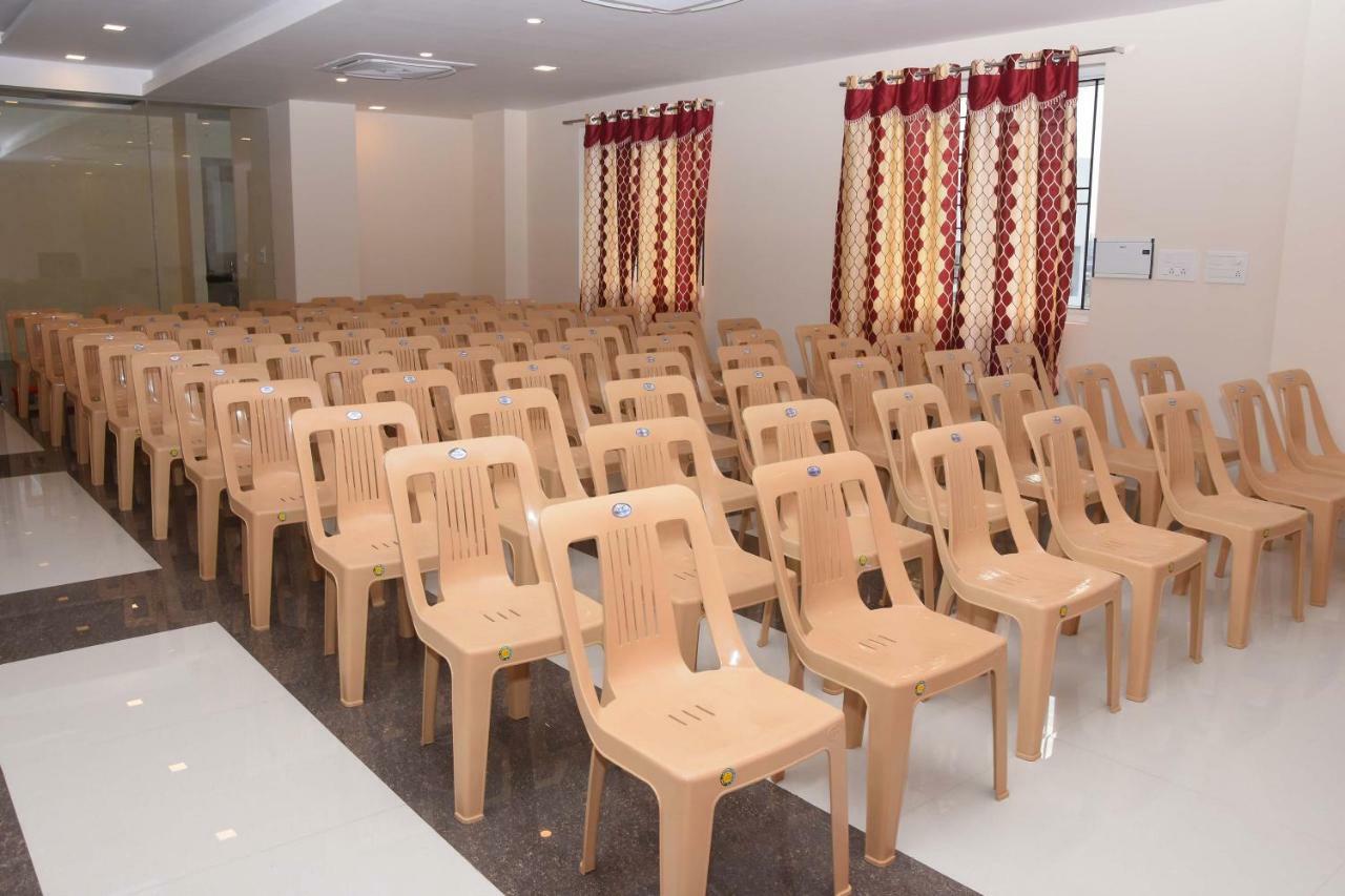 Salem Regency - A Business Stay Buitenkant foto